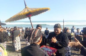Merti Jaladri Jatimalang 2026, Wabup Apresiasi Pelestarian Tradisi dan Wisata Pesisir Purworejo