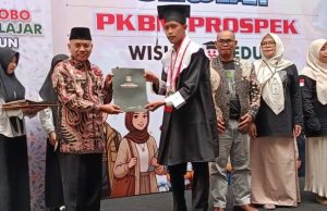 PKBM Prospek Gelar Wisuda di Atrium Pasar Induk Wonosobo, Ini Alasannya