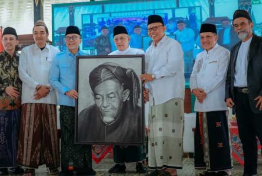 Menko Bidang Pangan, Zulkifli Hasan : Pesantren Harus Dukung Program Swasembada Pangan