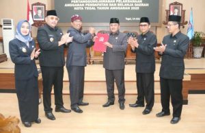 Wali Kota Tegal Sampaikan Jawaban Pandangan Umum Fraksi DPRD