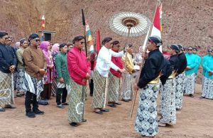 Kirab Panji Kecamatan Kalibawang Dilakukan di Gunung Lanang, Upaya Promosikan Potensi Desa Wisata Mergolangu