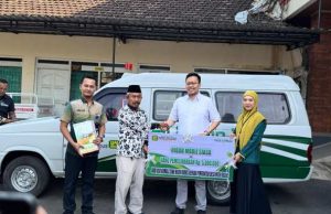 RSU Kumala Siwi Serahkan Mobil Siaga untuk Warga Desa Mijen Kudus, Permudah Akses Layanan Kesehatan