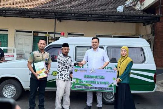 RSU Kumala Siwi Serahkan Mobil Siaga untuk Warga Desa Mijen Kudus, Permudah Akses Layanan Kesehatan