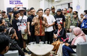 Tampung Aspirasi Jateng Guyub, Gubernur Jateng Bantu 56 Truk untuk Petani Tebu