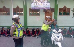 Bukan Razia! Satlantas Polres Grobogan Mendadak Datangi MPLS MTs Mamba’ul Huda Putatsari, Ada Apa?