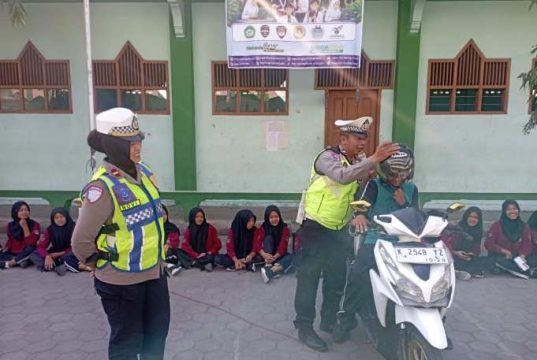 Bukan Razia! Satlantas Polres Grobogan Mendadak Datangi MPLS MTs Mamba’ul Huda Putatsari, Ada Apa?