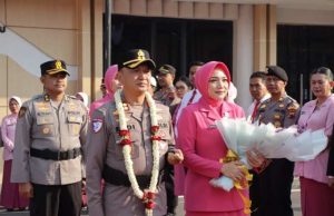 Tradisi Pedang Pora Warnai Penyambutan AKBP Endhie Pratama, Babak Baru Kepemimpinan Polres Grobogan