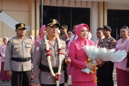 Tradisi Pedang Pora Warnai Penyambutan AKBP Endhie Pratama, Babak Baru Kepemimpinan Polres Grobogan