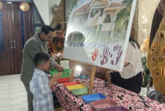 Menemu Momen Romantik dan Kesyahduan dalam Peringatan 62 Tahun GKJ Semarang Barat