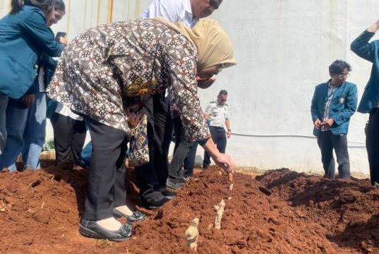 Lapas Semarang Perkuat Pembinaan Kemandirian WBP, Tanam 450 Bibit Herbal