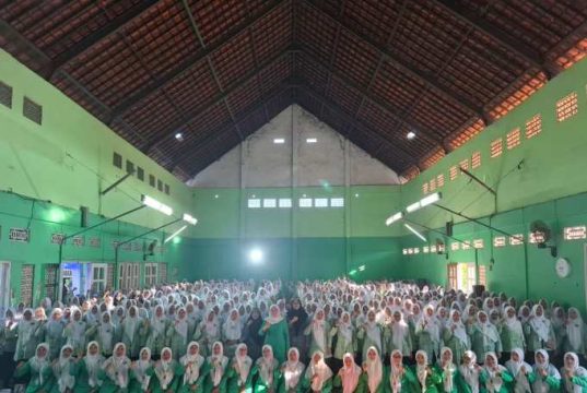 Pelantikan Raya Fatayat NU Bangsri, Ratusan Kader Siap Wujudkan Organisasi Perempuan Mandiri dan Digdaya