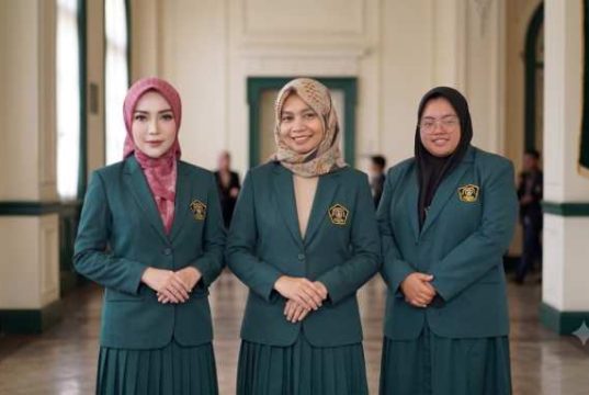 Tiga Mahasiswa Magister Manajemen Unissula Raih Best Presenter dari UiTM Malaysia
