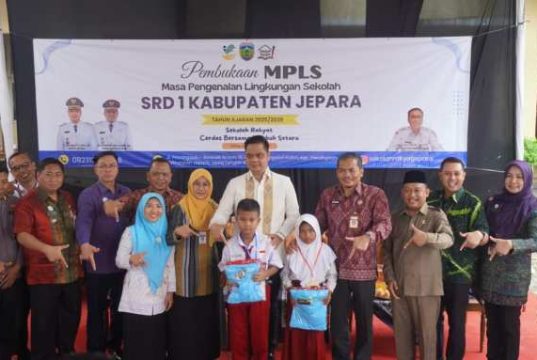 Tak Ada Anak Jepara yang Boleh Putus Sekolah karena Miskin