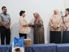 Kanwil Kemenkum Jateng Bersama DWP Berbagi untuk Santri dan Keluarga Pegawai