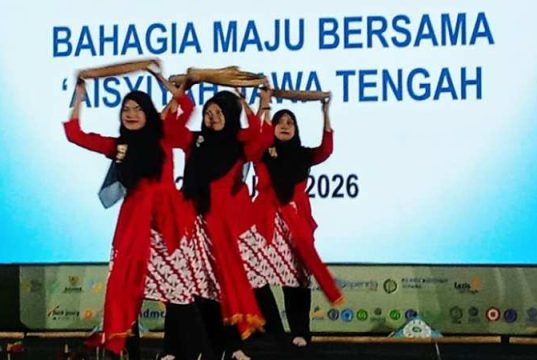 Pentas Seni Pimpinan Wilayah Aisyiyah Jateng Tak Hanya Milik Kawula Muda