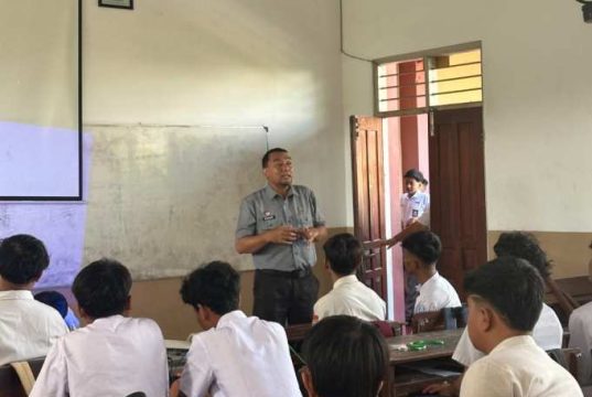 Kanwil Kemenkum Jateng Ajak Murid Baru SMK Tlogosari Semarang Sadar Hukum Sejak Usia Sekolah