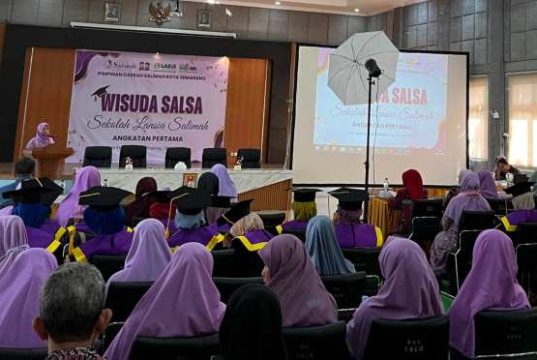 Wisuda 22 Lulusan Sekolah Lansia Salimah, Pendidikan Sepanjang Hayat