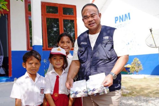Kala Anak Nasabah PNM Mekaar Berkata “Orang Tua Saya Berjuang di Sawah, Saya Berjuang di Sekolah” sekolah