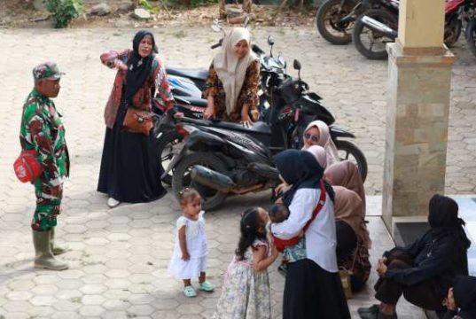 Komsos Jadi Jembatan Pengabdian TNI, Kedekatan Satgas TMMD dan Warga Watuduwur Makin Terasa