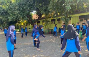 Permainan Tradisional Warnai Peringatan Hari Anak Nasional di SMPN 2 Kalinyamatan