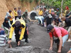 Polsek Bruno Perkuat TMMD Purworejo dalam Pembangunan Jalan Desa