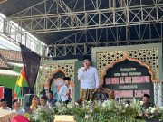 Duet Lantunkan Sholawat dengan Faza, KH. Anwar Zahid Isi Tausiah Haul Ke-16 Gus Muhammad Syihabbudin Zam Zam