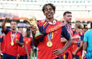 Pasang Naik La Furia Roja