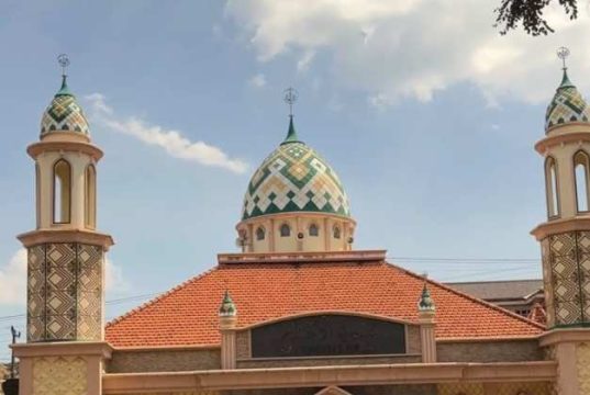 Meningkatkan Imtaq, SMK Negeri 2 Jepara Sholat Dzuhur Berjamaah Setiap Hari