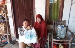 YBM PLN Tanjung Jati B Bantu Marbot Masjid di Sumanding Jepara