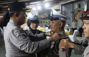Malam Jelang Hari Bhayangkara, 75 Personel Polres Blora Terima Kenaikan Pangkat
