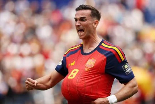 Spanyol Kontra Prancis di Semifinal